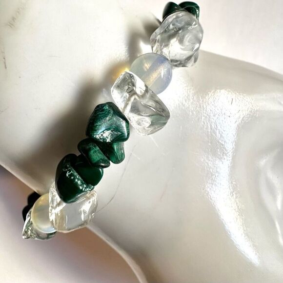 Malachite quartz and opalite beaded bracelet - Picture 6 of 9